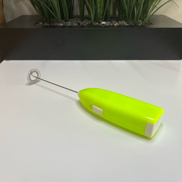 💥NEW💥Coffee frother milk eggs cappuccino café latte frothy mixer green battery - Picture 8 of 9